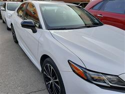 تۆیۆتا کامری